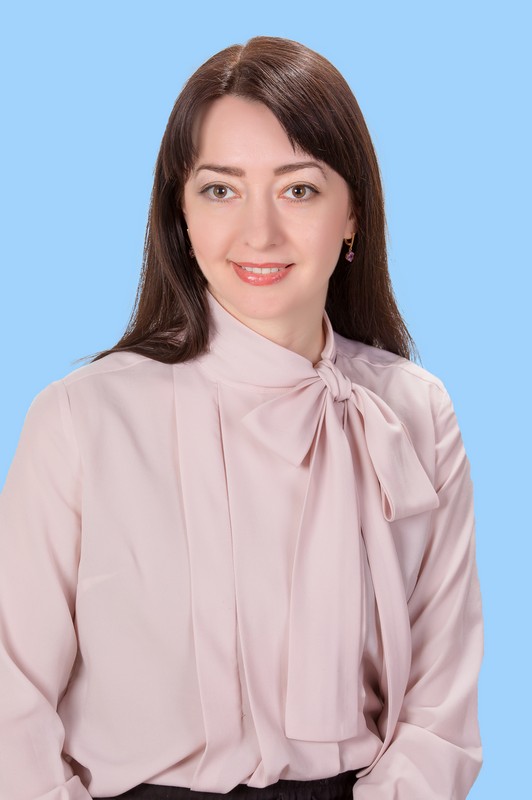 Полякова Юлия Леонидовна.